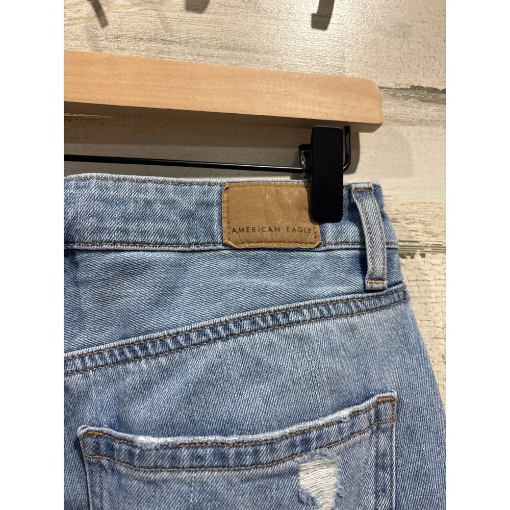 American Eagle Mom Jeans Women‎ Size 4 Long Blue Distressed High Rise Denim